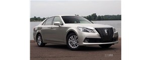 將2015年上市 國產(chǎn)全新豐田皇冠實(shí)車現(xiàn)身